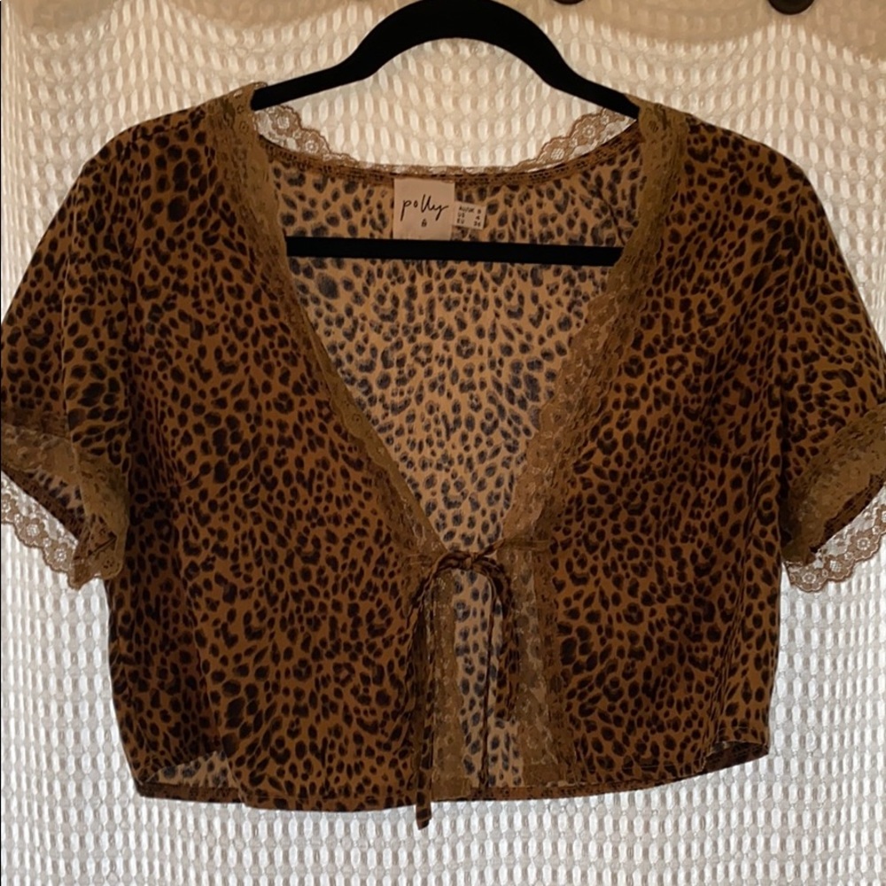 Princess Polly front tie crop top!